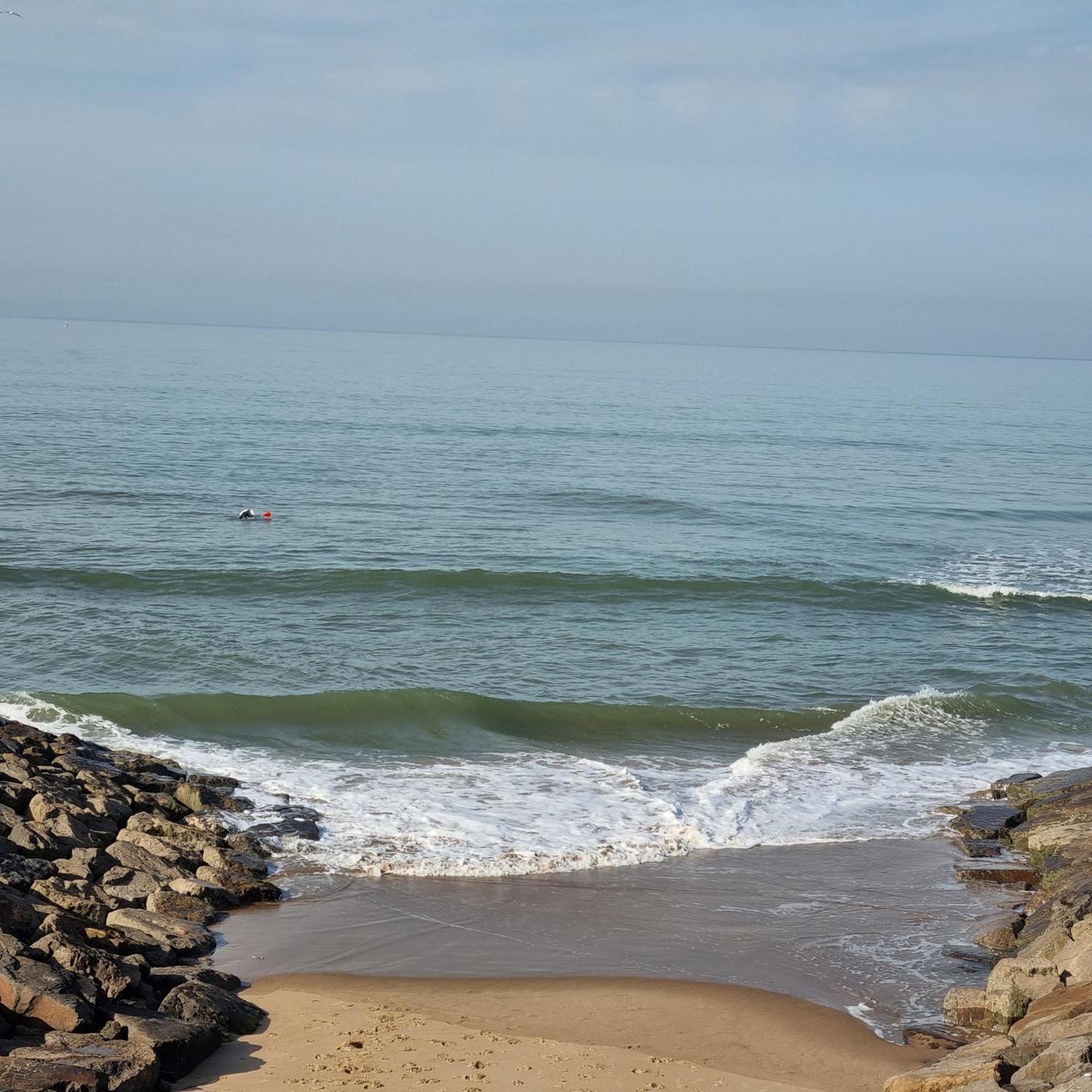 Sea Escape The Tardiis Beachfront Location Aberavon Beach Sea Views Driveway Parking Port Talbot Exterior foto